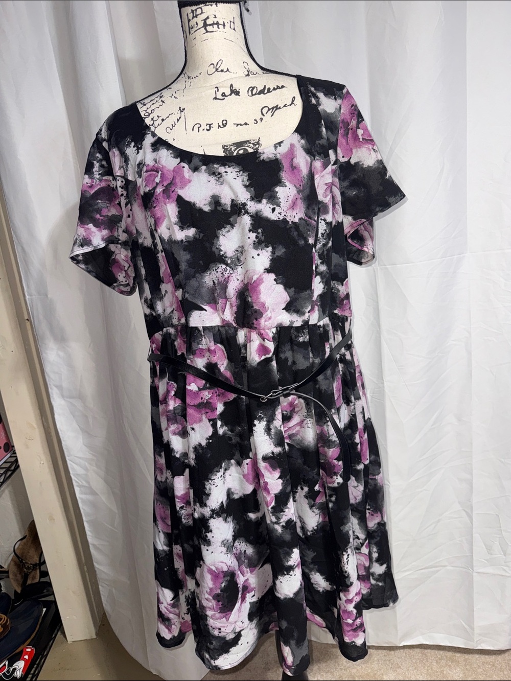 torrid Black, White & Purple Floral Scoop-Neck Belted Dress